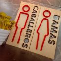 Letreros Damas-Caballeros